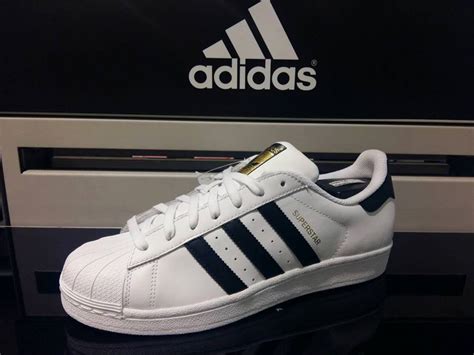 Adidas superstar made in Vietnam